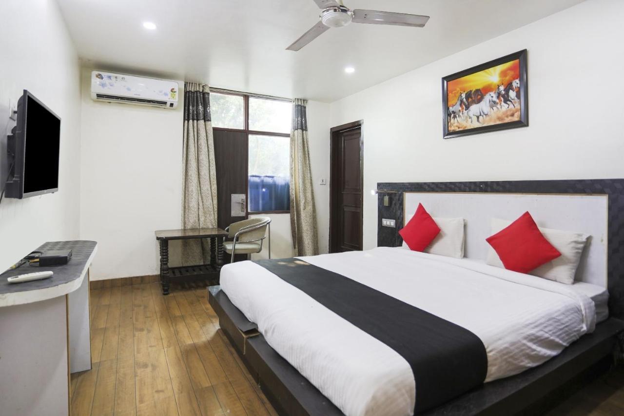 Capital O The Nest Expo Near Pvr Ansal Plaza Greater Noida Hotel Luaran gambar