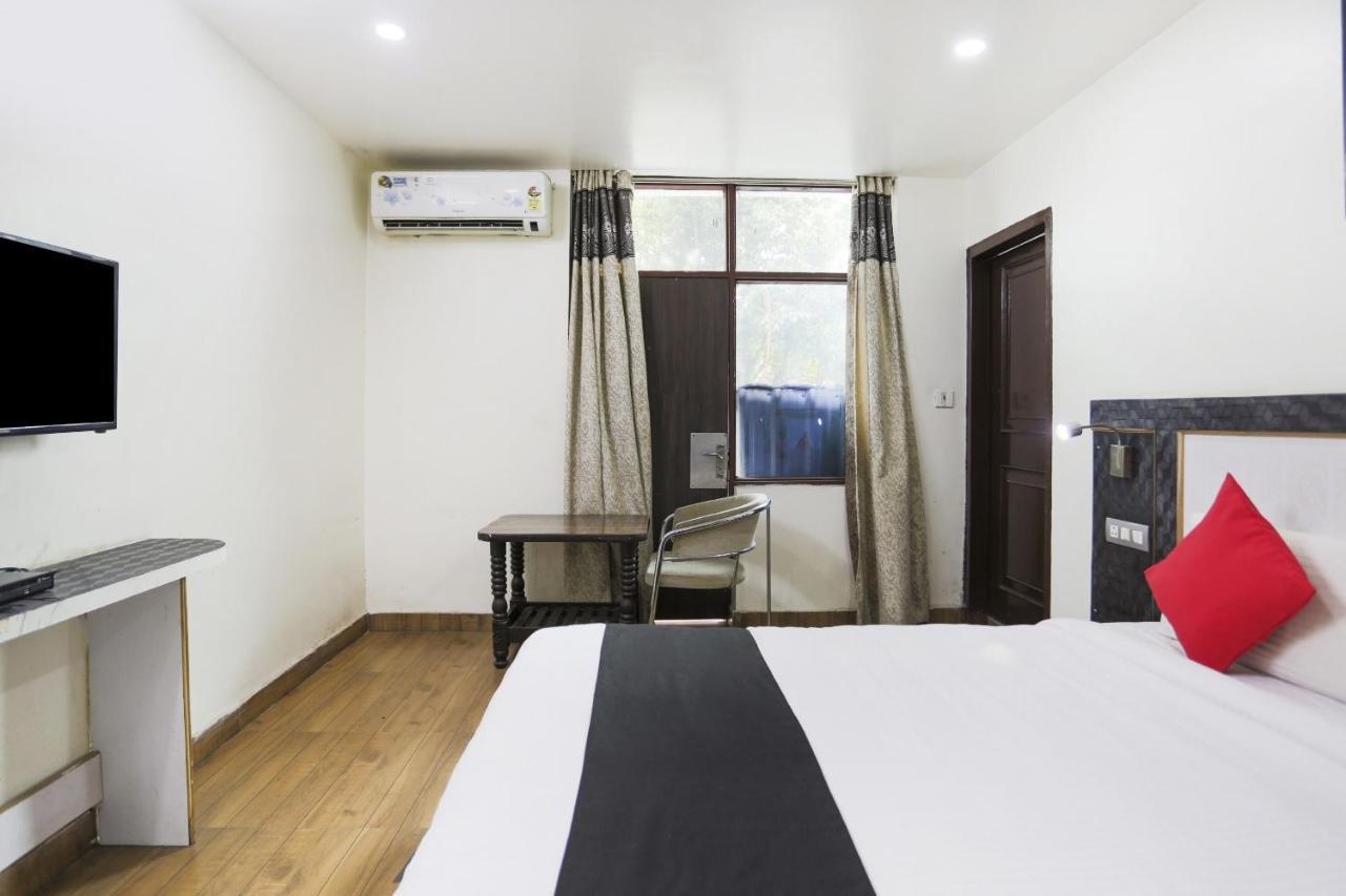 Capital O The Nest Expo Near Pvr Ansal Plaza Greater Noida Hotel Luaran gambar